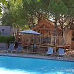 Le Clos Des Romarins 3* סן-פאלה-סור-מר