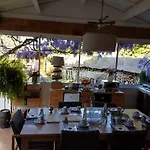 לינה וארוחת בוקר Le Clos Des Romarins סן-פאלה-סור-מר
