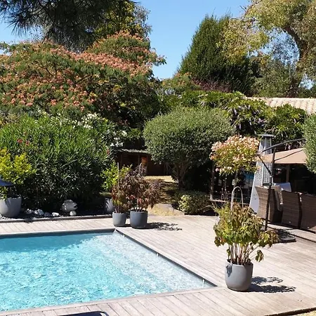 Le Clos Des Romarins