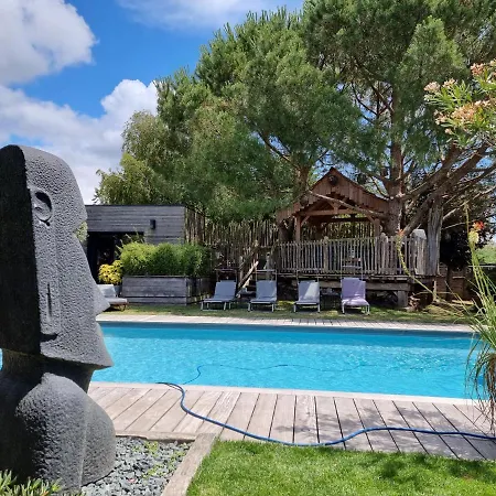 Le Clos Des Romarins 3*