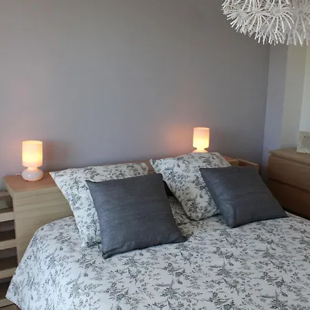 Couette-café Le Clos Des Romarins 3*